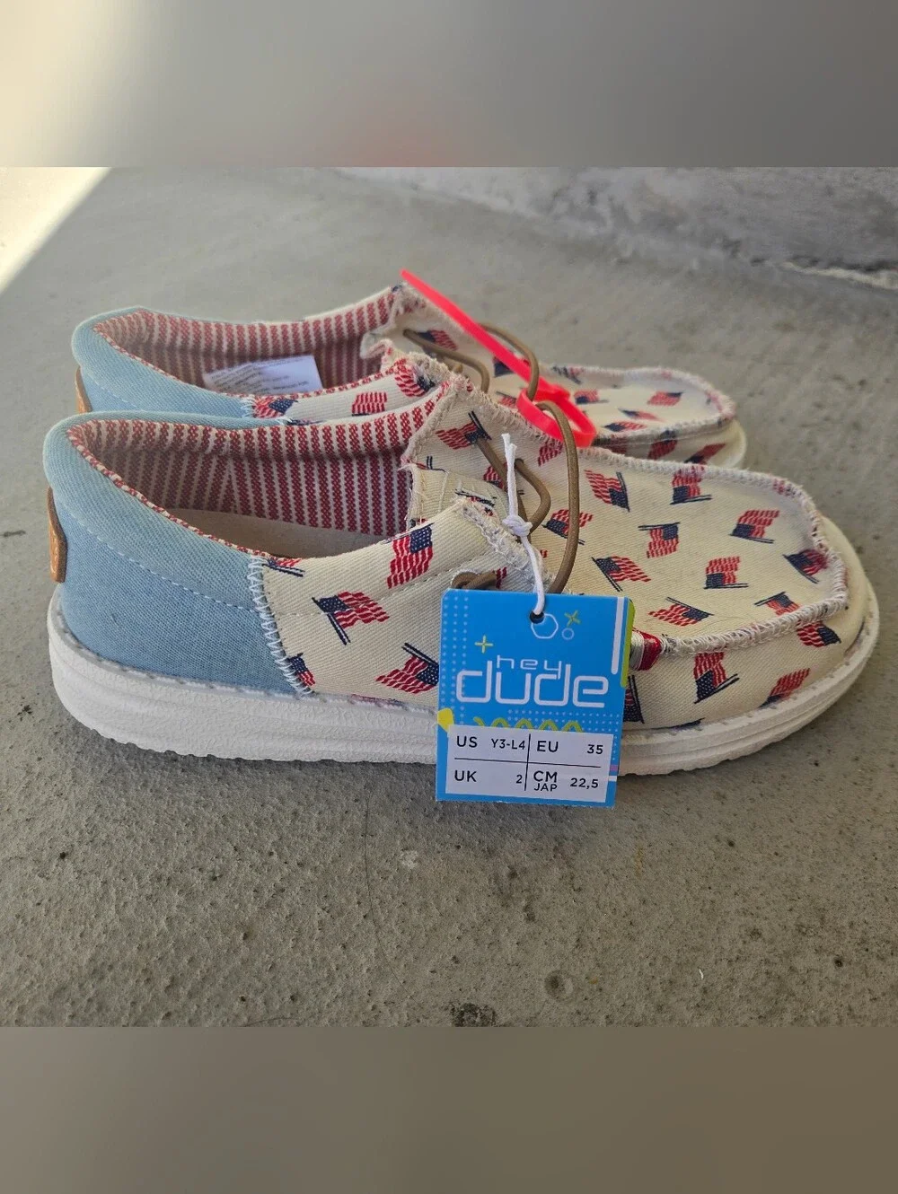 Hey Dude Kids' Lightweight Canvas Shoes‎ in Flag Print - Cream/Red/Blue